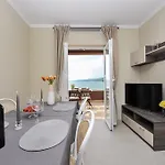 Apartmani Peric Meka Draga * أوبروفاتش