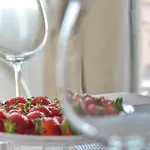 Apartmani Peric Meka Draga * أوبروفاتش