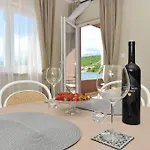 شقة Apartmani Peric Meka Draga أوبروفاتش