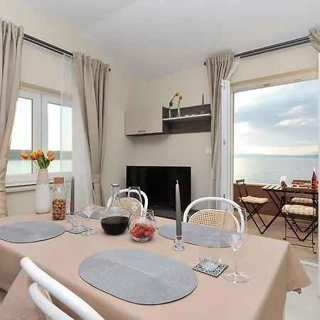 Peric Meka Draga 公寓 *