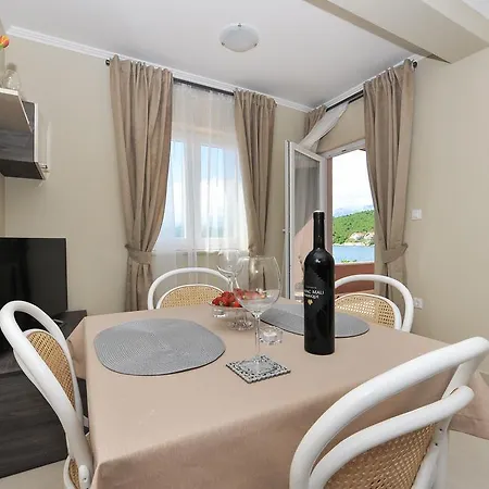 Peric Meka Draga 公寓