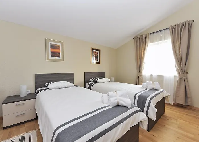 Апартаменты Peric Meka Draga Обровац